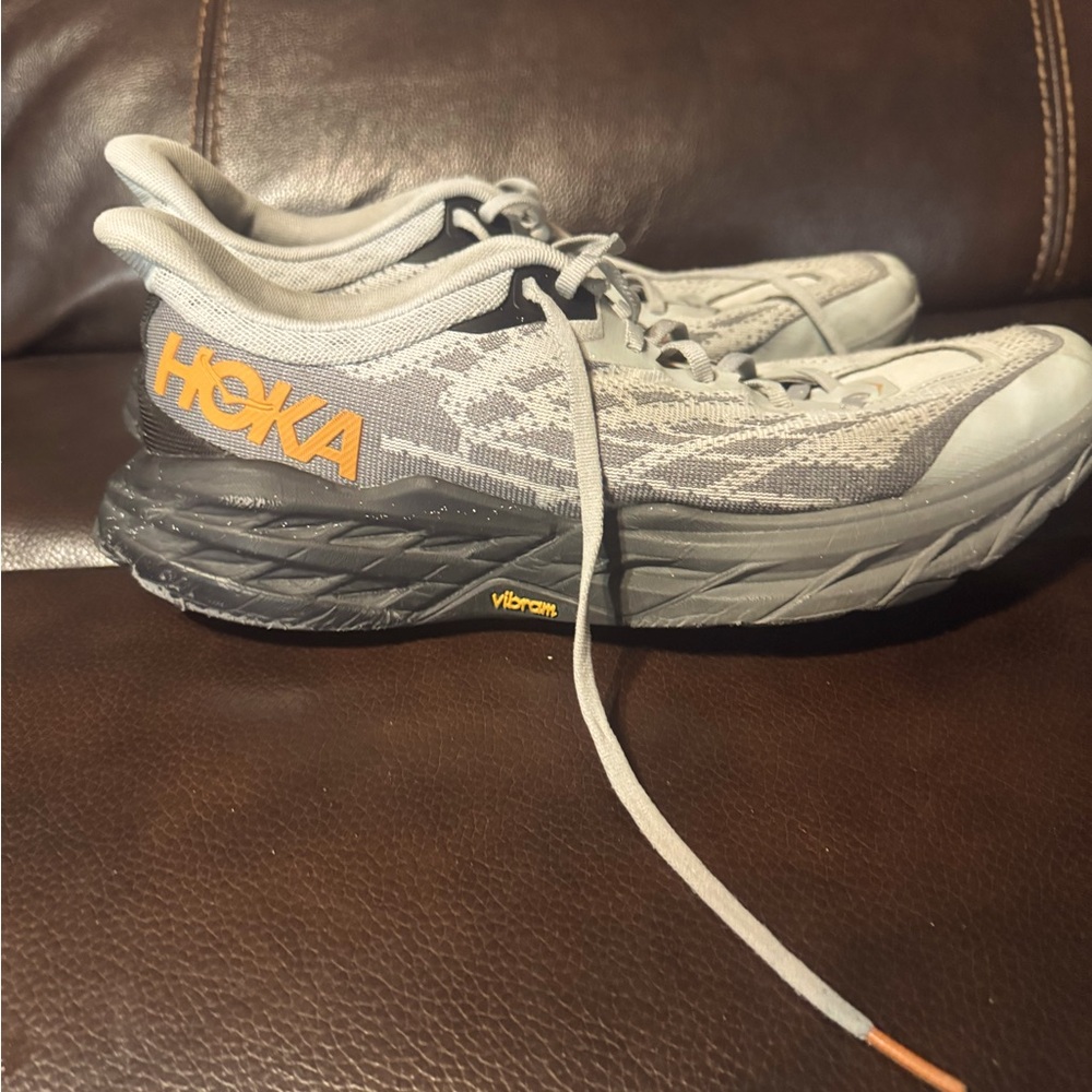 Hoka speedgoat 5
